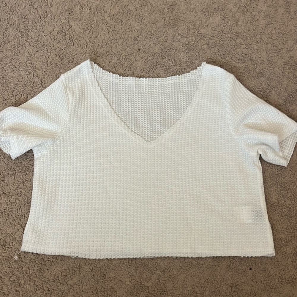SHEIN White Crop Top